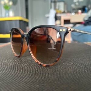 Women sunglasses